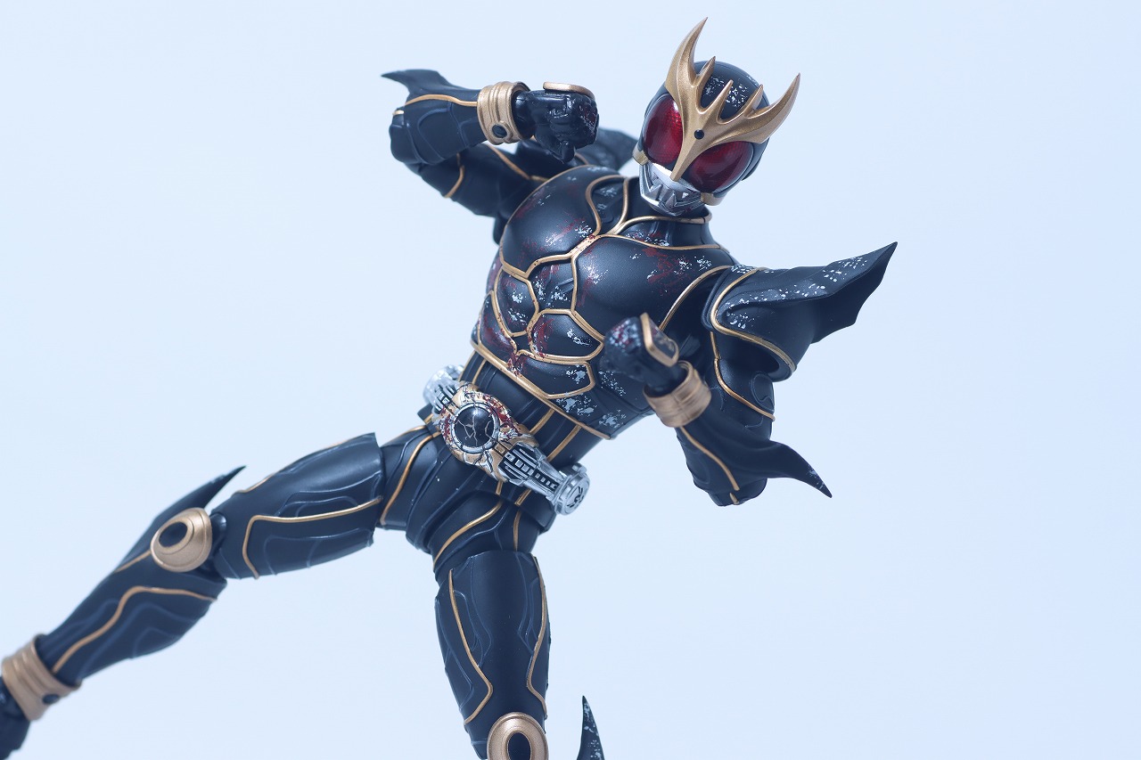 S.H.フィギュアーツ 真骨彫製法 仮面ライダークウガ アルティメットフォーム 九郎ヶ岳の死闘セット　レビュー　アクション
