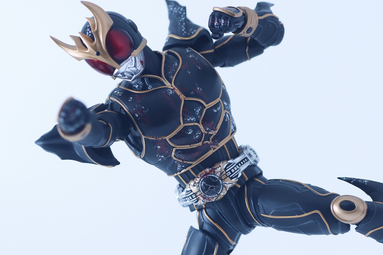 S.H.フィギュアーツ 真骨彫製法 仮面ライダークウガ アルティメットフォーム 九郎ヶ岳の死闘セット　レビュー　アクション