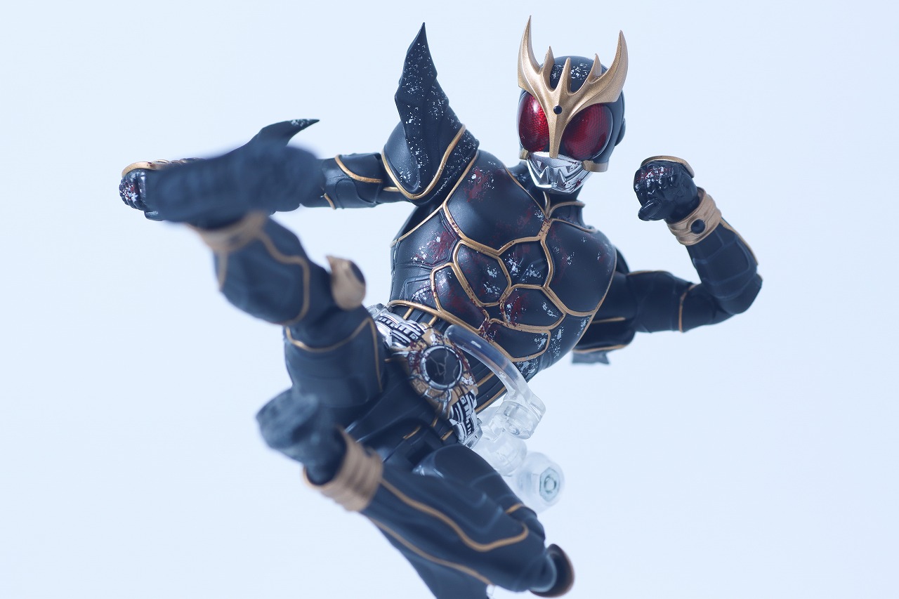 S.H.フィギュアーツ 真骨彫製法 仮面ライダークウガ アルティメットフォーム 九郎ヶ岳の死闘セット　レビュー　アクション