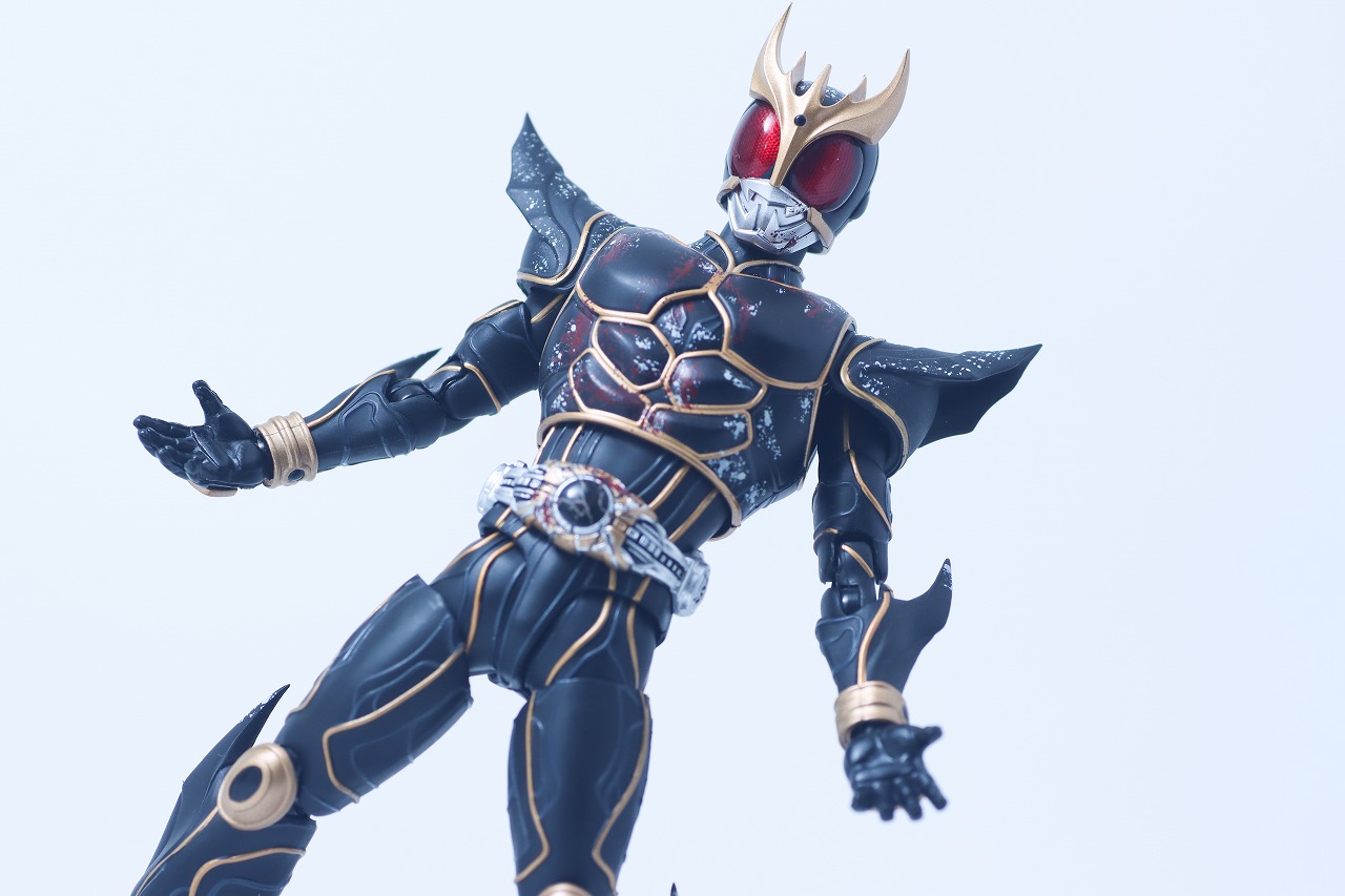 S.H.フィギュアーツ 真骨彫製法 仮面ライダークウガ アルティメットフォーム 九郎ヶ岳の死闘セット　レビュー　アクション