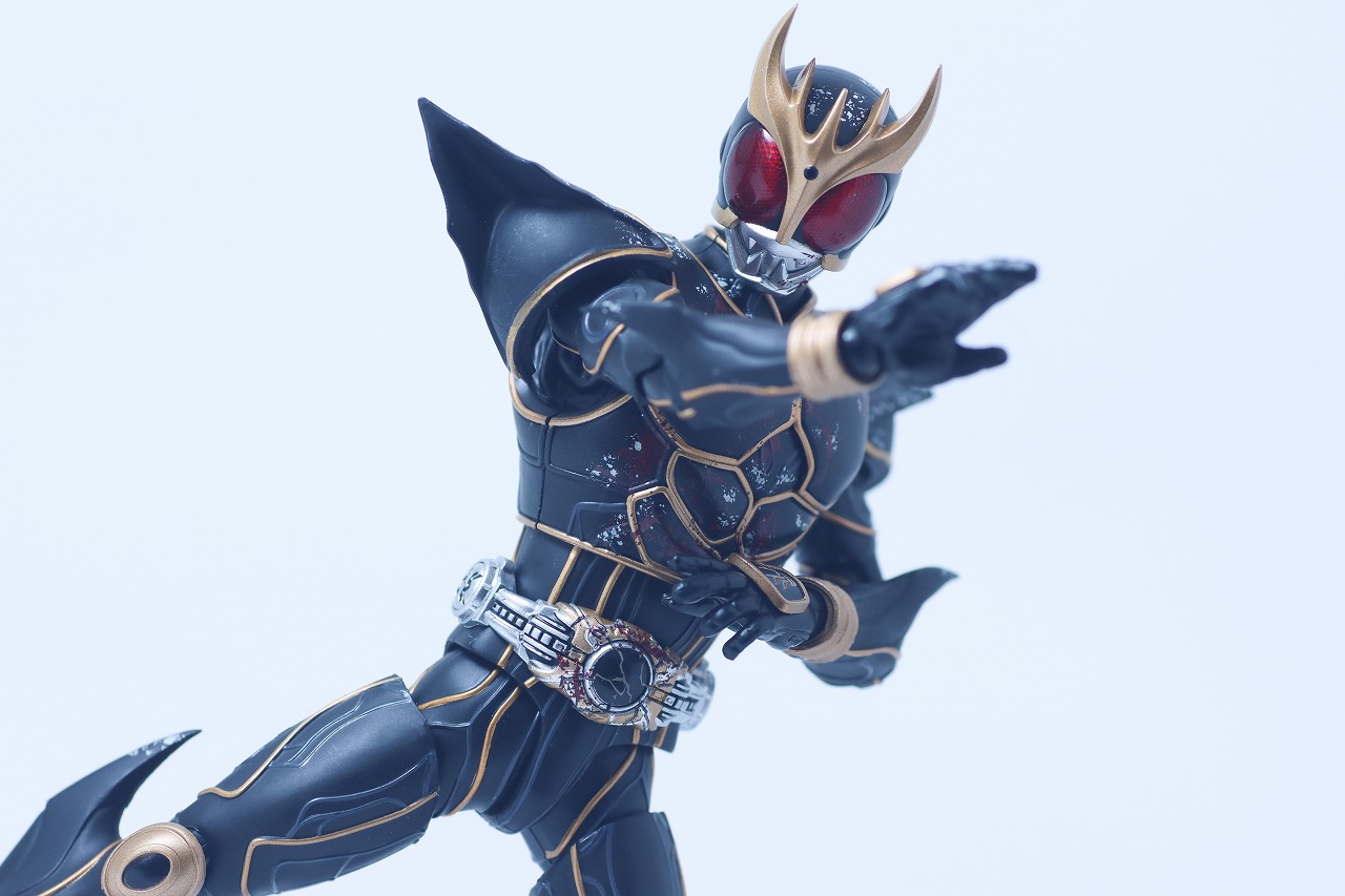 S.H.フィギュアーツ 真骨彫製法 仮面ライダークウガ アルティメットフォーム 九郎ヶ岳の死闘セット　レビュー　アクション