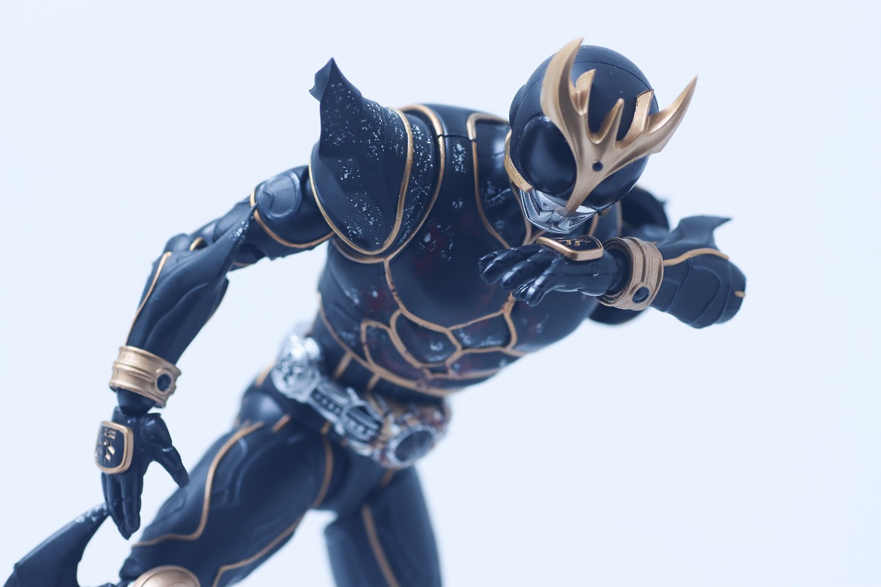 S.H.フィギュアーツ 真骨彫製法 仮面ライダークウガ アルティメットフォーム 九郎ヶ岳の死闘セット　レビュー　アクション