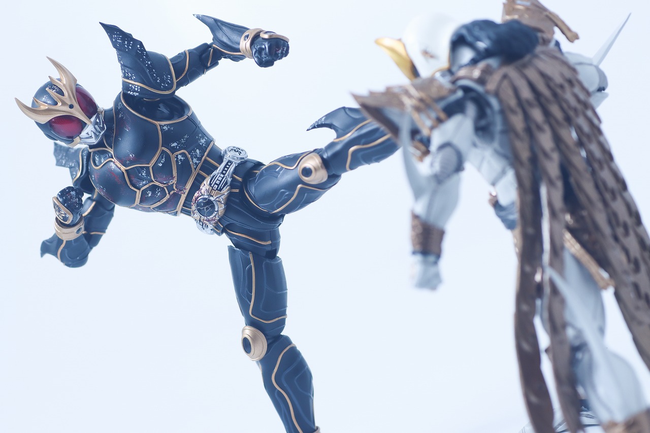 S.H.フィギュアーツ 真骨彫製法 仮面ライダークウガ アルティメットフォーム 九郎ヶ岳の死闘セット　レビュー　アクション　ン・ダグバ・ゼバ