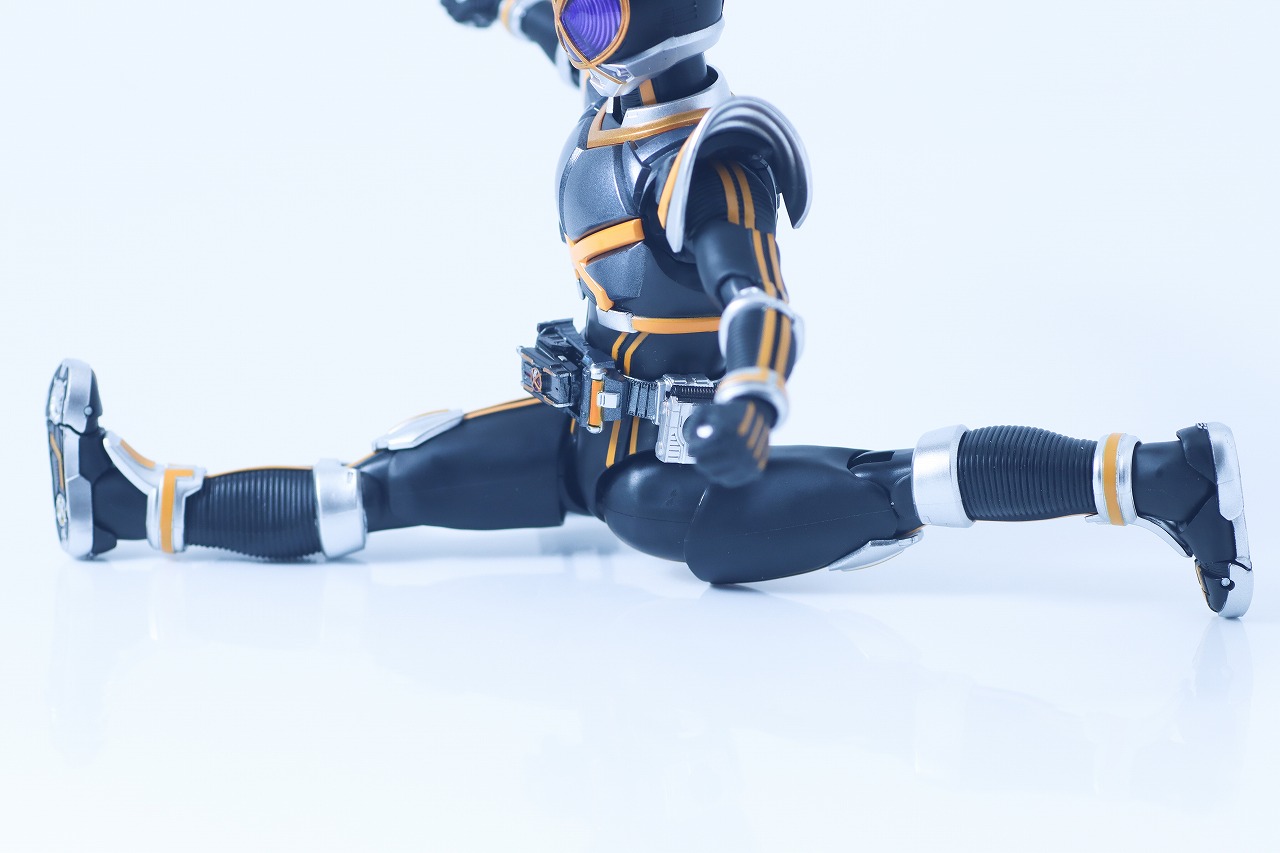 S.H.フィギュアーツ 真骨彫製法　仮面ライダーカイザ　レビュー　可動範囲