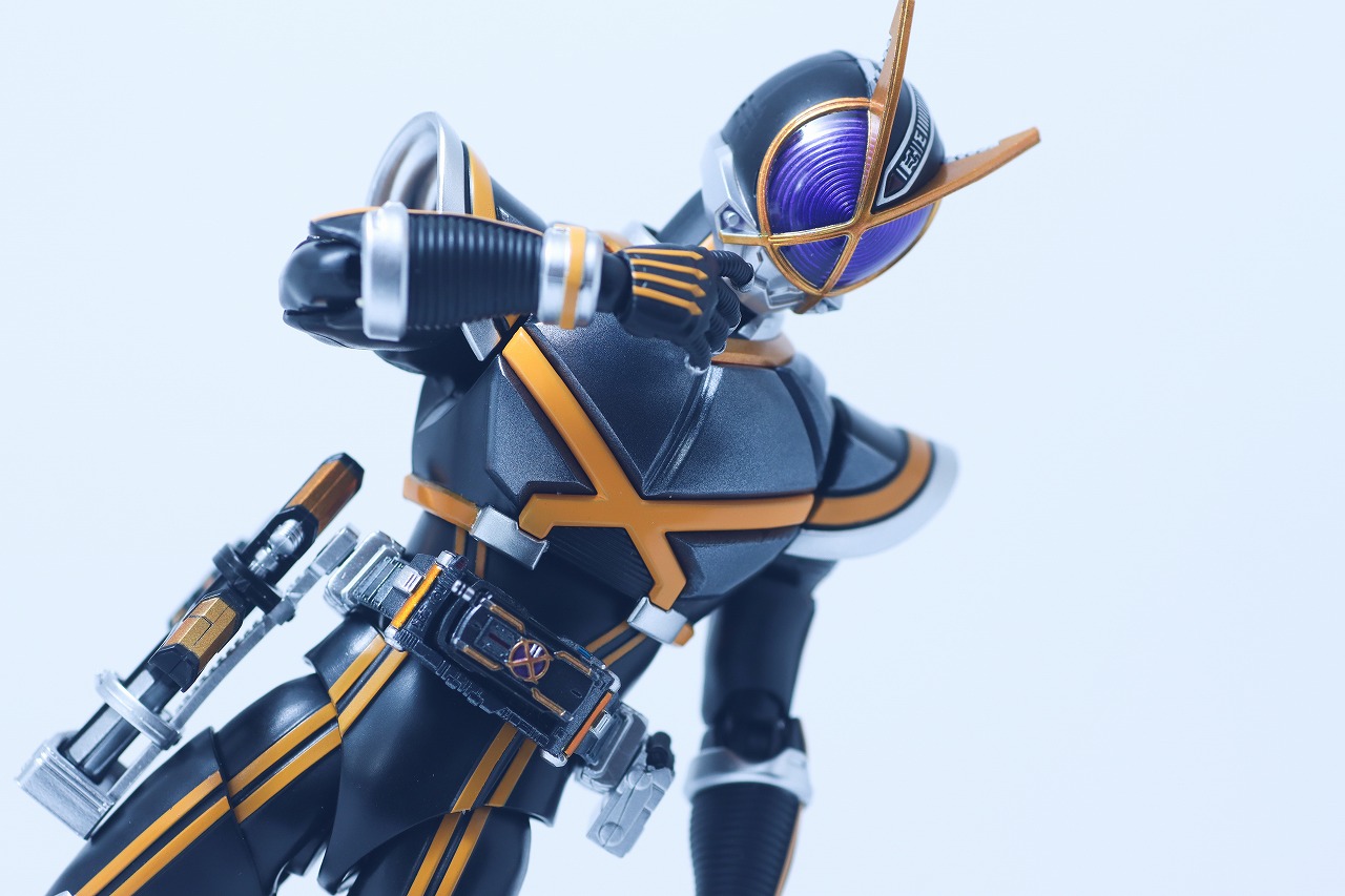S.H.フィギュアーツ 真骨彫製法　仮面ライダーカイザ　レビュー　アクション