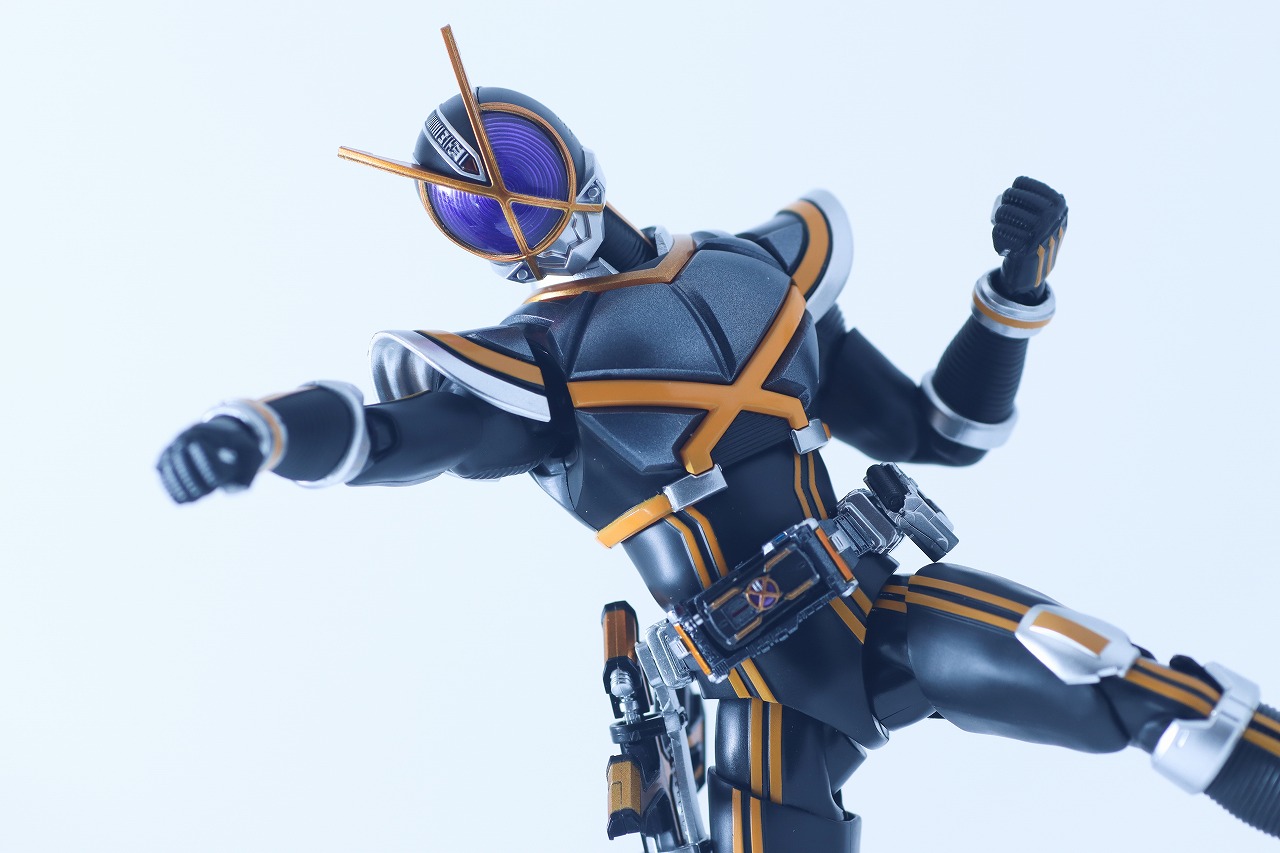 S.H.フィギュアーツ 真骨彫製法　仮面ライダーカイザ　レビュー　アクション