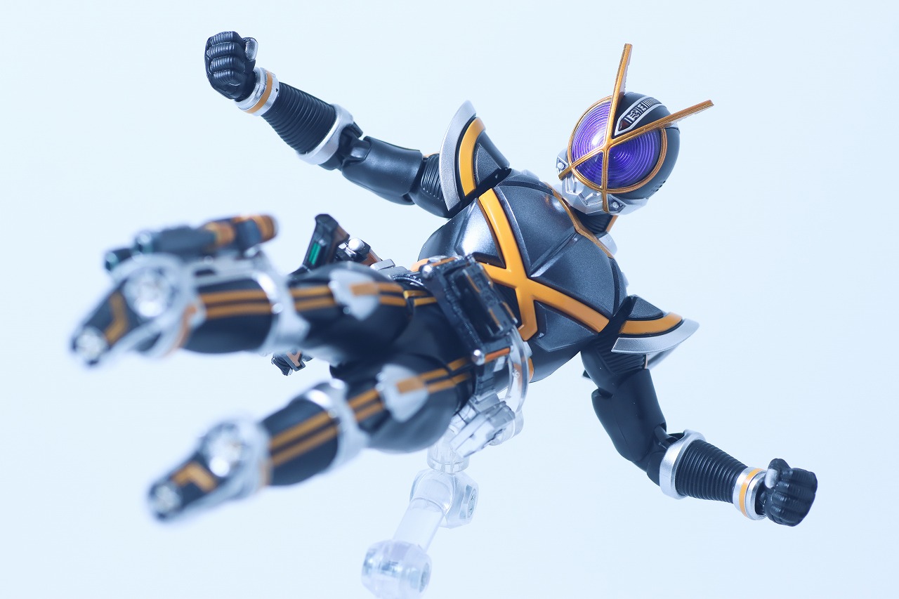 S.H.フィギュアーツ 真骨彫製法　仮面ライダーカイザ　レビュー　アクション