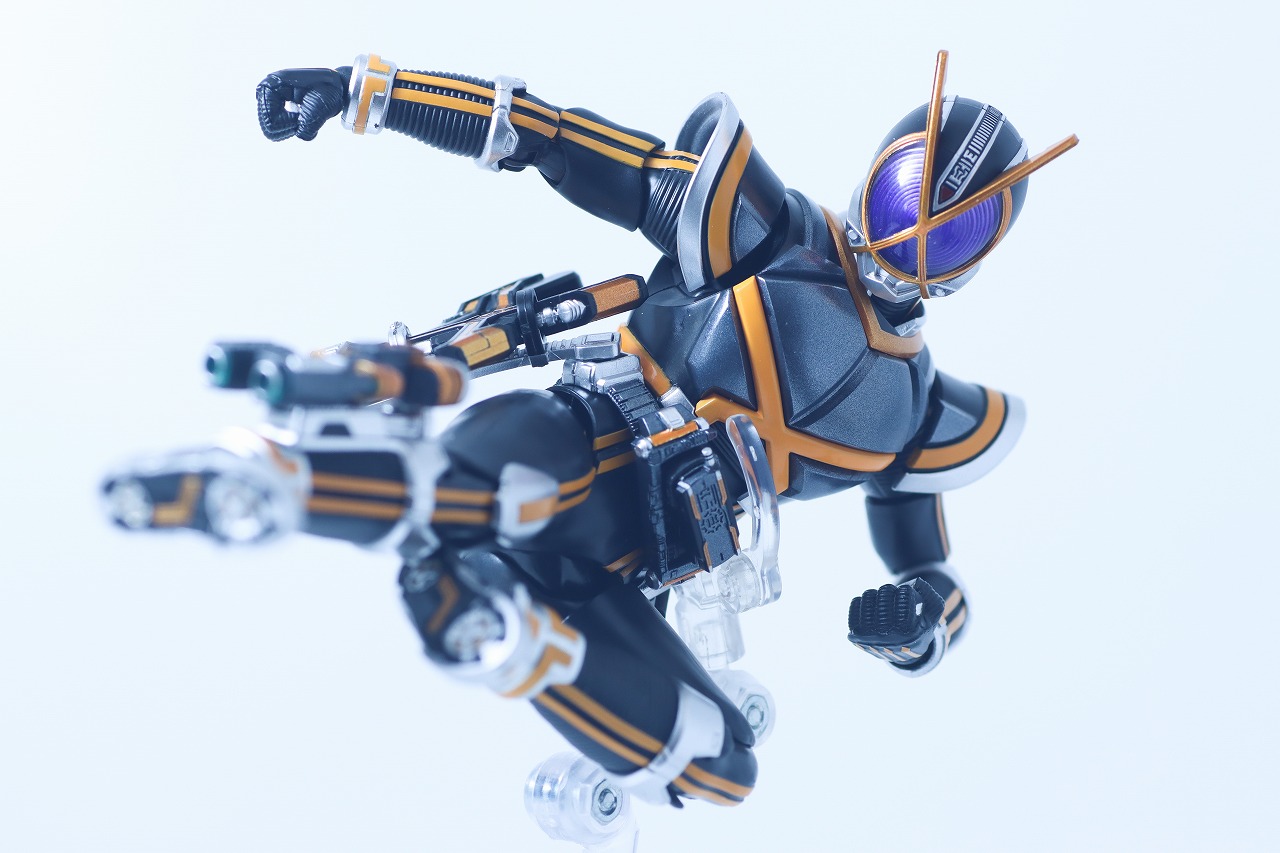 S.H.フィギュアーツ 真骨彫製法　仮面ライダーカイザ　レビュー　アクション