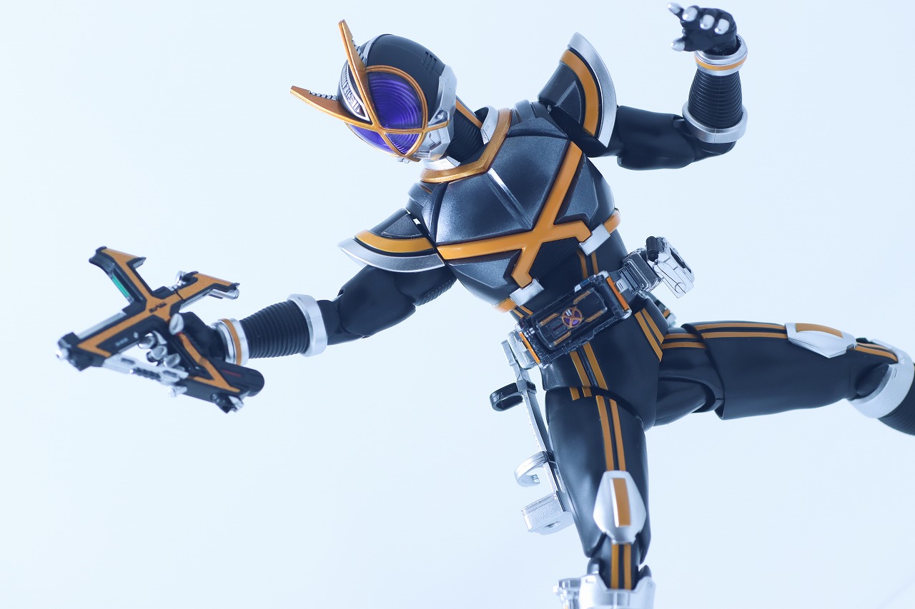 S.H.フィギュアーツ 真骨彫製法　仮面ライダーカイザ　レビュー　アクション