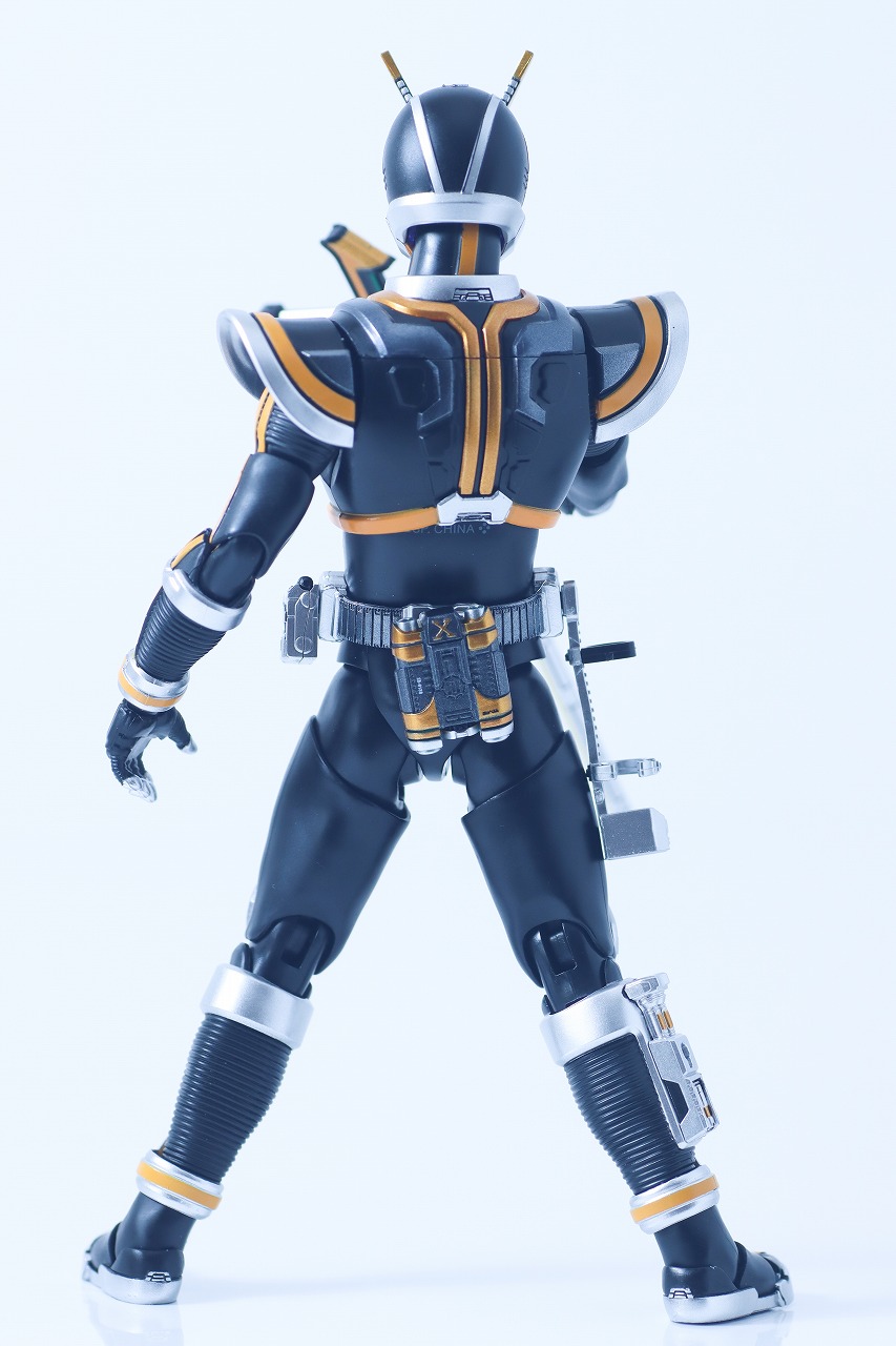 S.H.フィギュアーツ 真骨彫製法　仮面ライダーカイザ　レビュー　本体