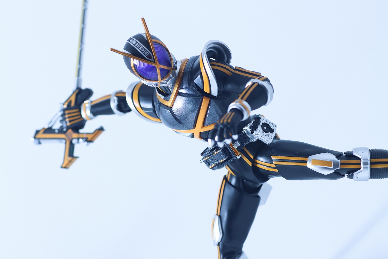 S.H.フィギュアーツ 真骨彫製法　仮面ライダーカイザ　レビュー　アクション