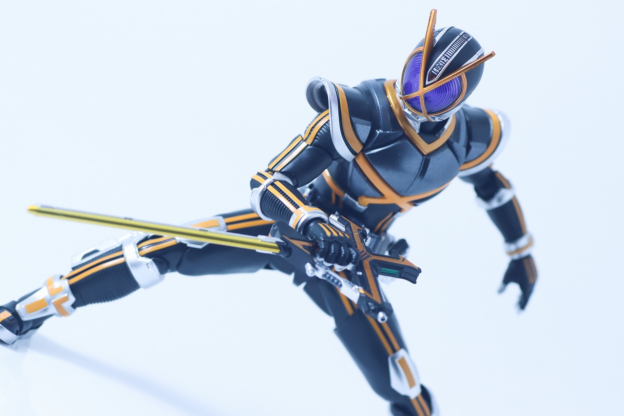S.H.フィギュアーツ 真骨彫製法　仮面ライダーカイザ　レビュー　アクション