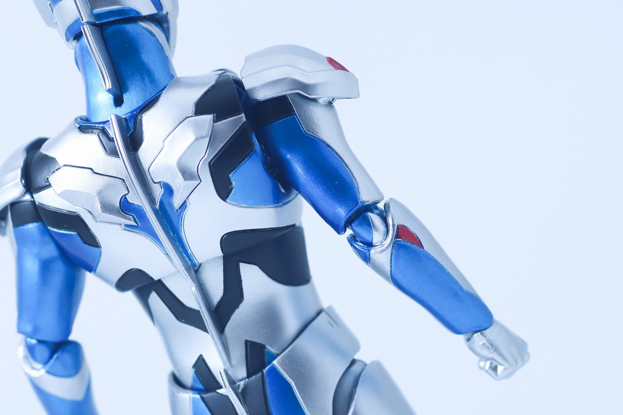 S.H.フィギュアーツ　ウルトラマンゼット オリジナル Special Color Ver.　レビュー　本体