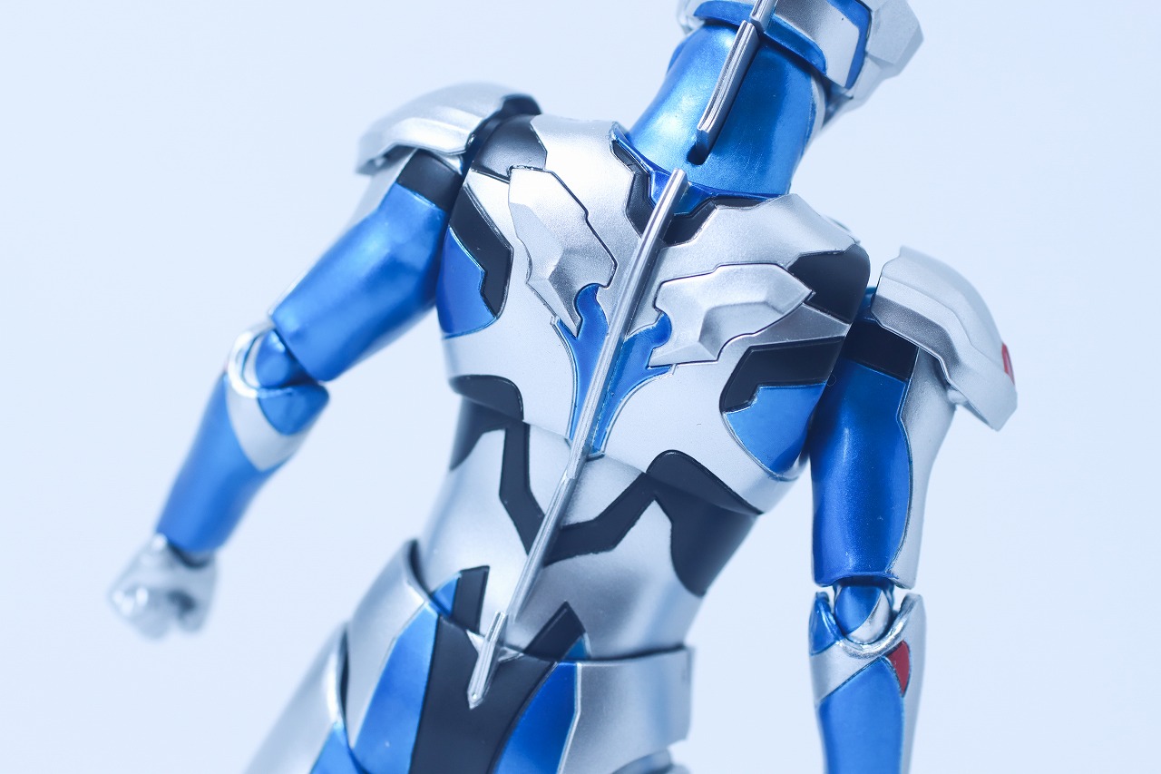 S.H.フィギュアーツ　ウルトラマンゼット オリジナル Special Color Ver.　レビュー　本体