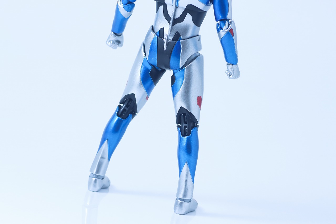 S.H.フィギュアーツ　ウルトラマンゼット オリジナル Special Color Ver.　レビュー　本体