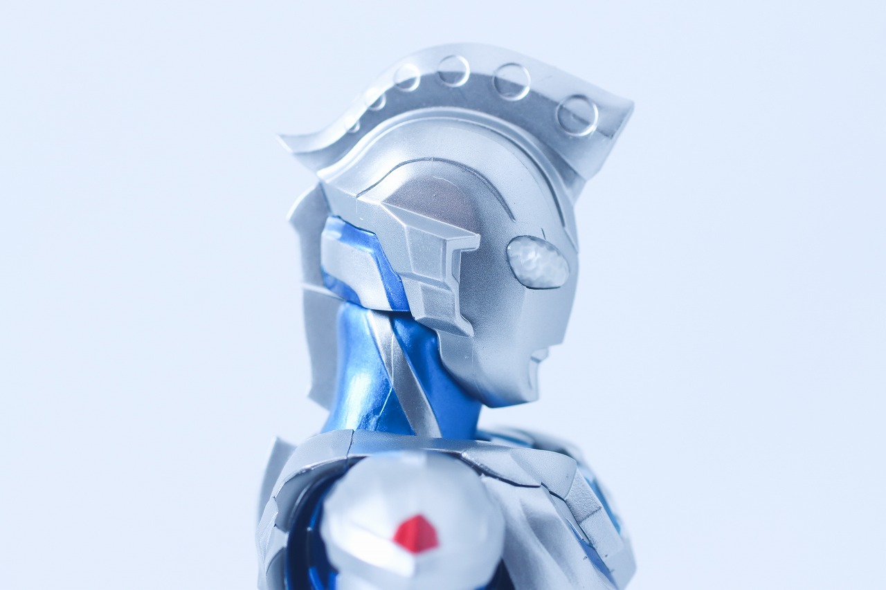 S.H.フィギュアーツ　ウルトラマンゼット オリジナル Special Color Ver.　レビュー　本体