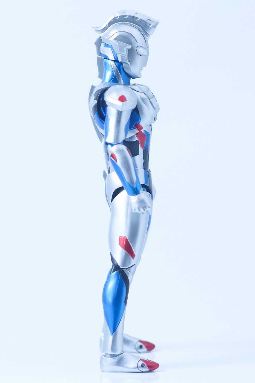 S.H.フィギュアーツ ウルトラマンゼット オリジナル Special Color Ver. レビュー 本体