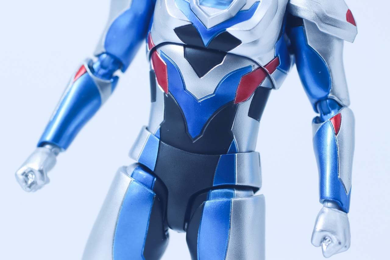 S.H.フィギュアーツ　ウルトラマンゼット オリジナル Special Color Ver.　レビュー　本体