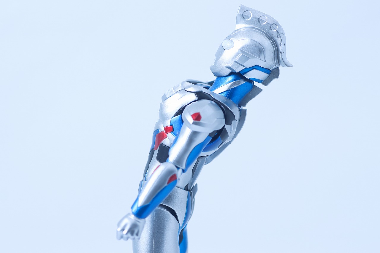 S.H.フィギュアーツ ウルトラマンゼット オリジナル Special Color Ver. レビュー 可動範囲