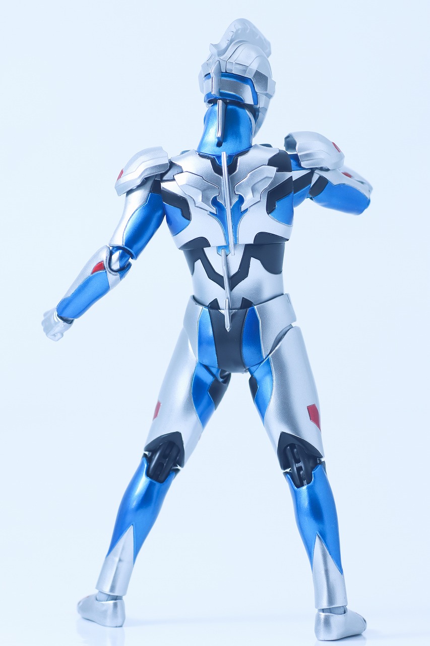 S.H.フィギュアーツ　ウルトラマンゼット オリジナル Special Color Ver.　レビュー　本体