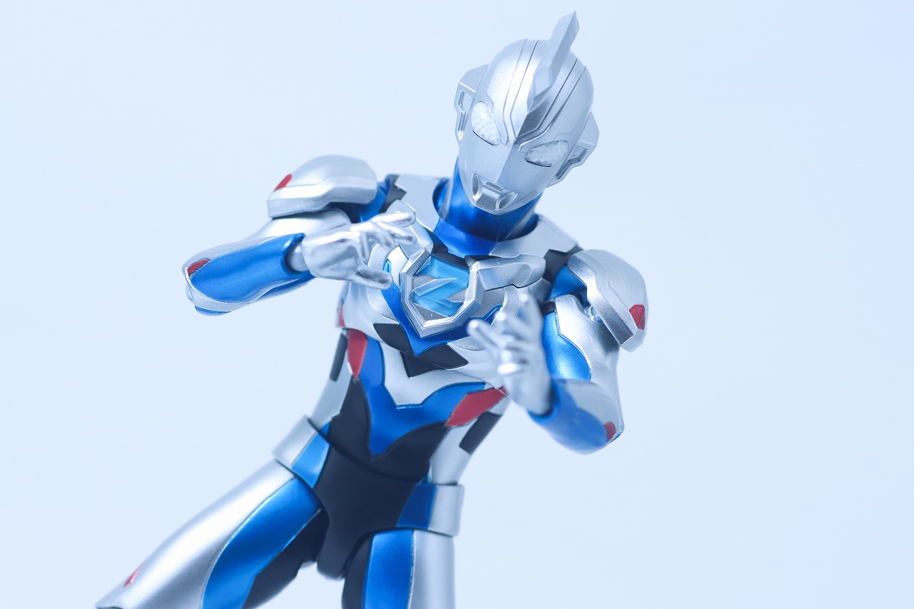 S.H.フィギュアーツ　ウルトラマンゼット オリジナル Special Color Ver.　レビュー　アクション