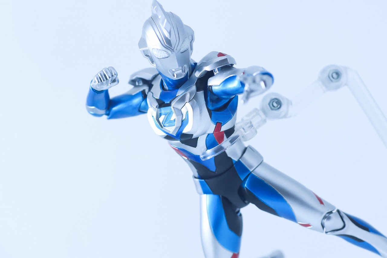 S.H.フィギュアーツ　ウルトラマンゼット オリジナル Special Color Ver.　レビュー　アクション