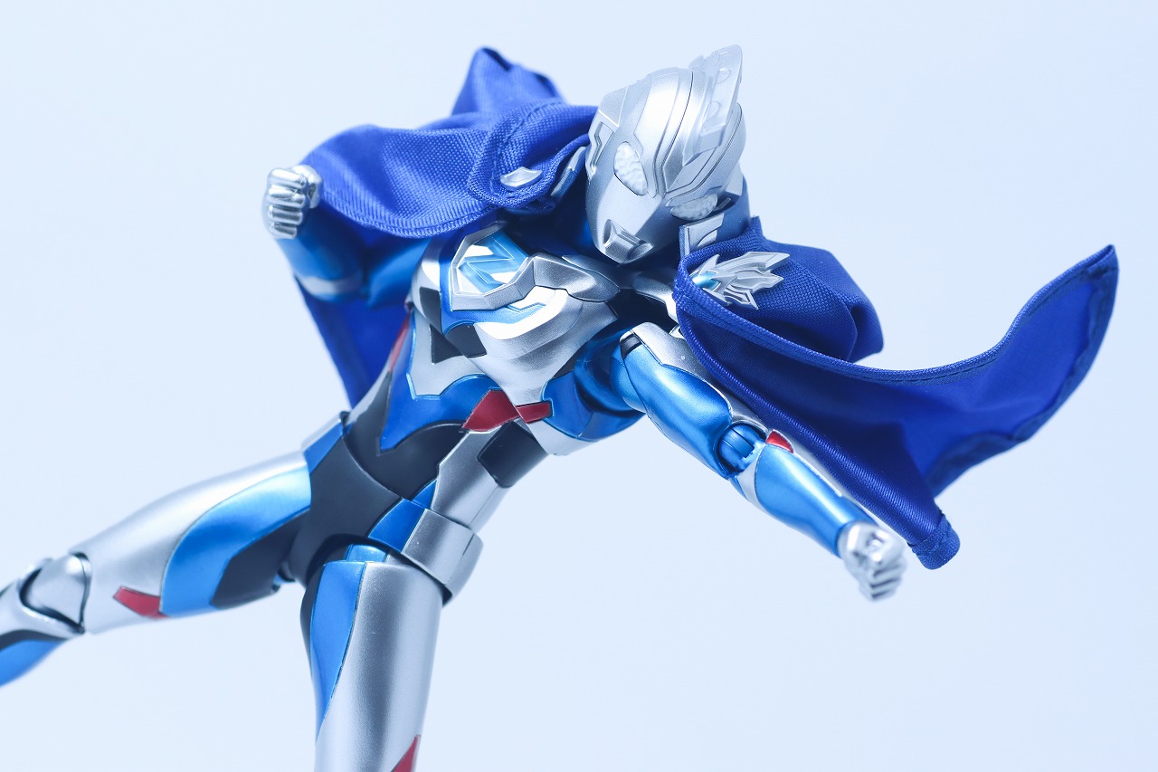 S.H.フィギュアーツ　ウルトラマンゼット オリジナル Special Color Ver.　レビュー　アクション