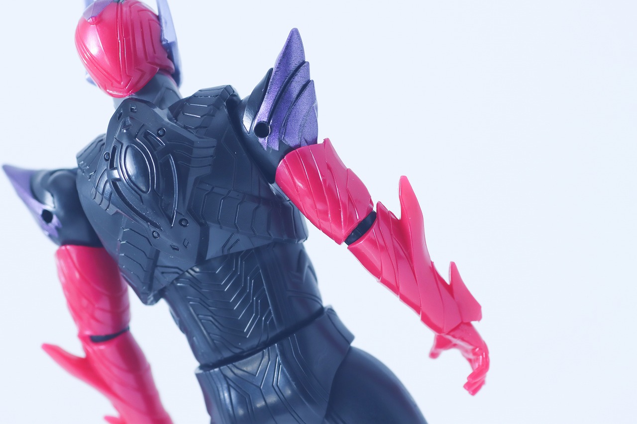 仮面ライダーアクションフィギュア　仮面ライダードォーン　レビュー　本体