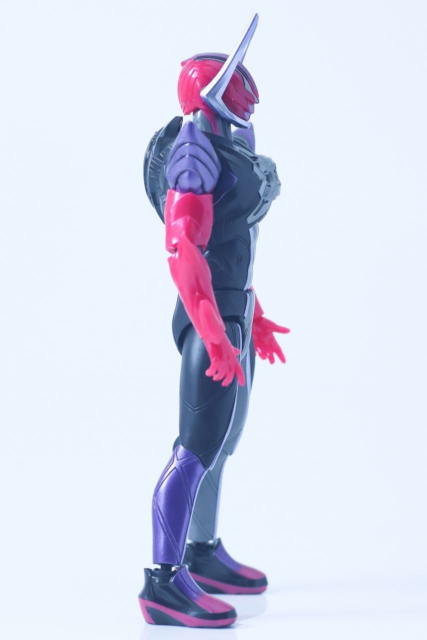 仮面ライダーアクションフィギュア 仮面ライダードォーン レビュー 本体