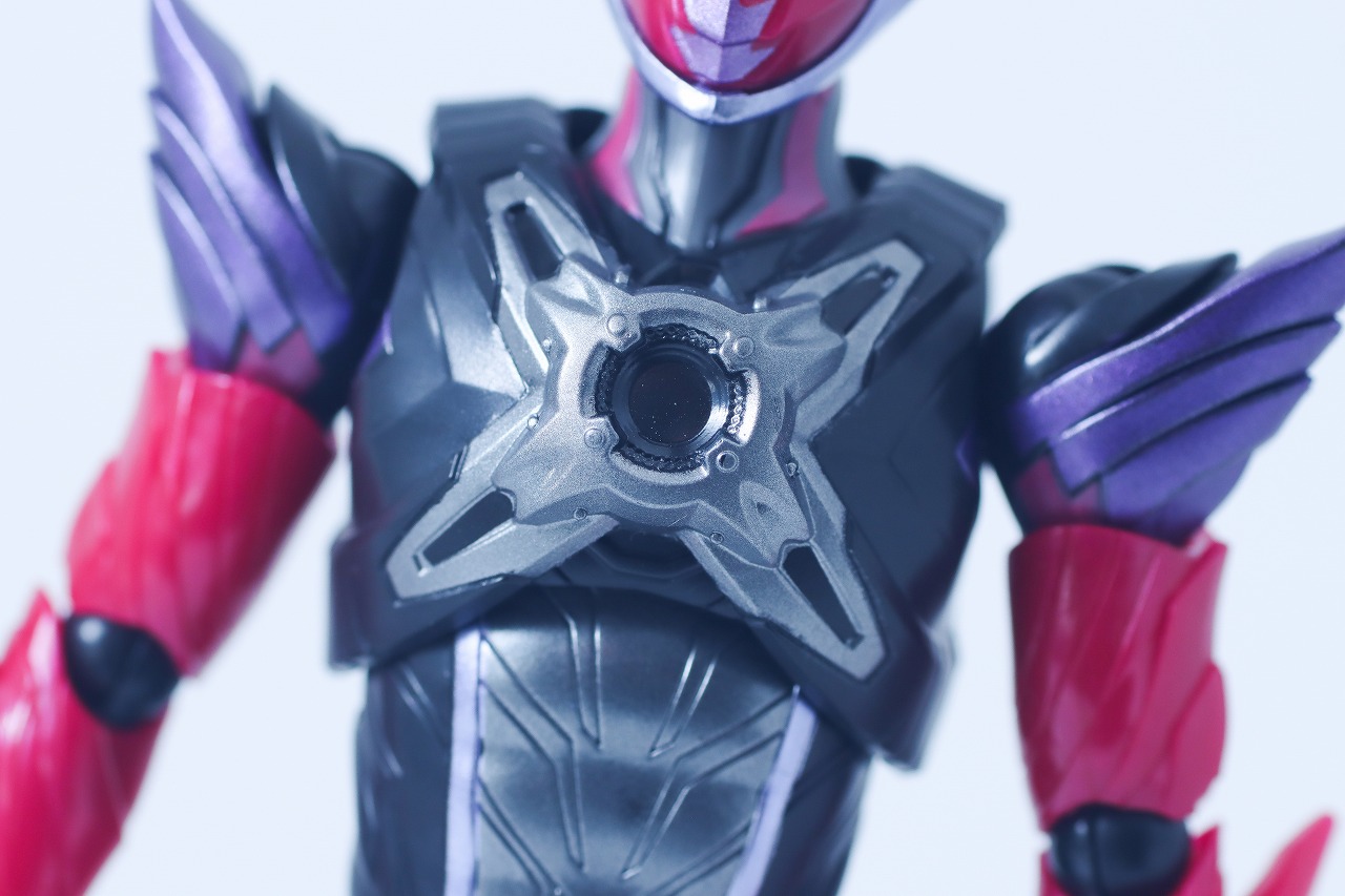 仮面ライダーアクションフィギュア　仮面ライダードォーン　レビュー　本体