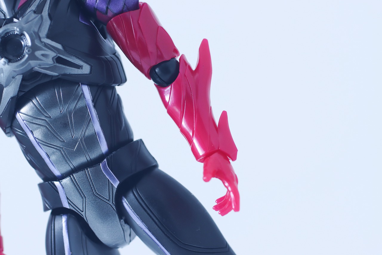 仮面ライダーアクションフィギュア　仮面ライダードォーン　レビュー　本体