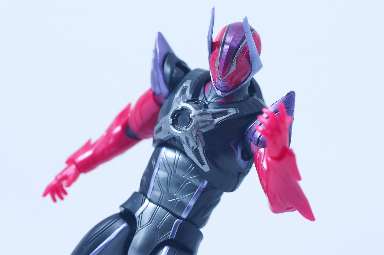 仮面ライダーアクションフィギュア　仮面ライダードォーン　レビュー　アクション