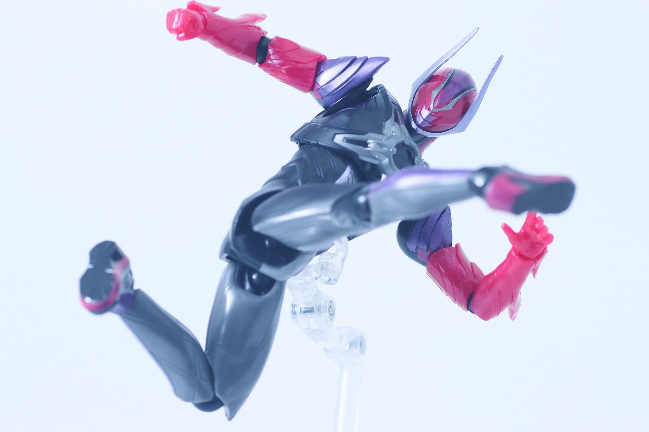 仮面ライダーアクションフィギュア　仮面ライダードォーン　レビュー　アクション