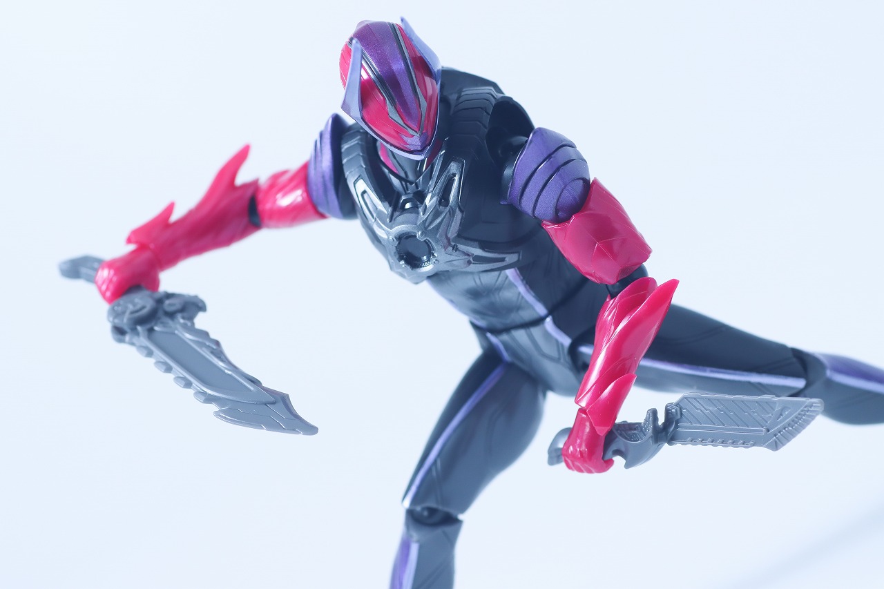 仮面ライダーアクションフィギュア　仮面ライダードォーン　レビュー　アクション