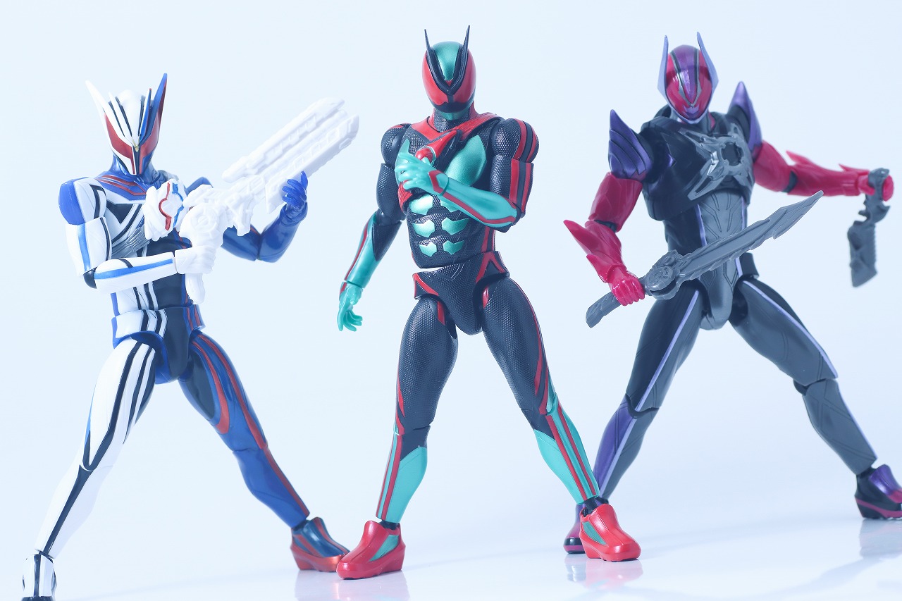 仮面ライダーアクションフィギュア　仮面ライダードォーン　レビュー　アクション