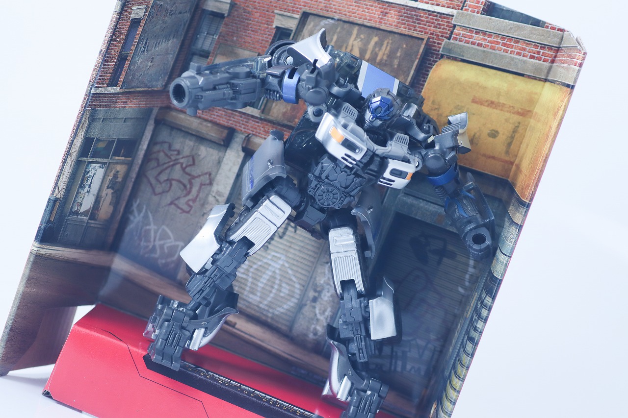 トランスフォーマー　スタジオシリーズ SS-141　ミラージュ　レビュー　アクション