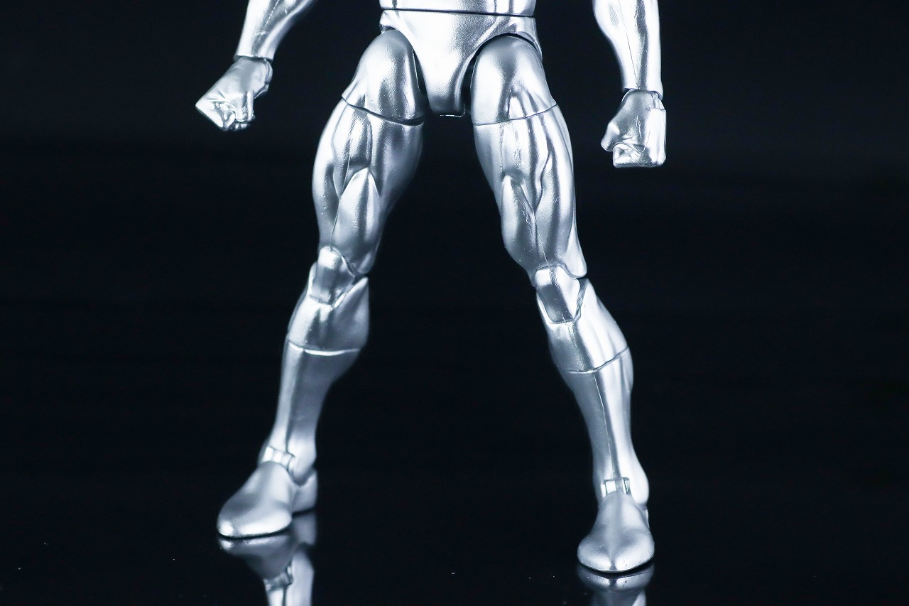 マーベルレジェンド　ミニ・コミックシリーズ　シルバーサーファー　レビュー　本体