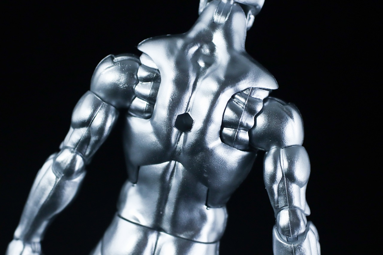 マーベルレジェンド　ミニ・コミックシリーズ　シルバーサーファー　レビュー　本体