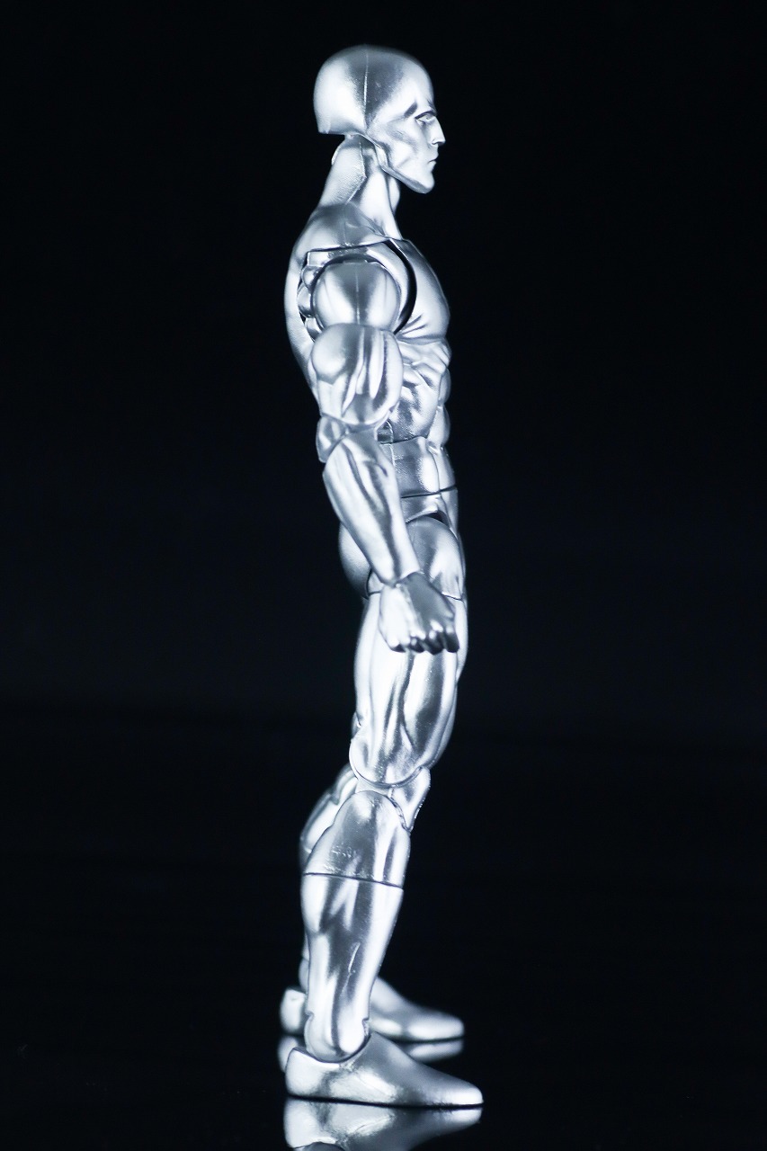 マーベルレジェンド　ミニ・コミックシリーズ　シルバーサーファー　レビュー　本体