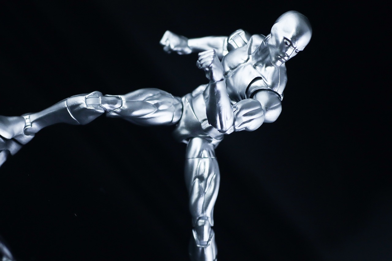 マーベルレジェンド　ミニ・コミックシリーズ　シルバーサーファー　レビュー　アクション