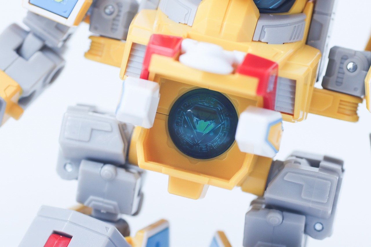 TOYRISE DMB-03　イエロークラッシャー　レビュー　本体