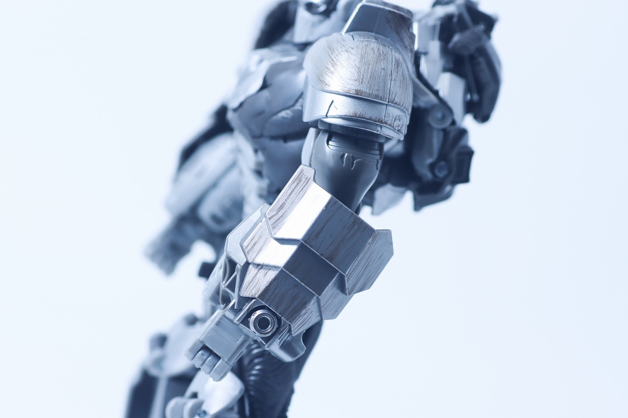 トランスフォーマー　スタジオシリーズ SS-146　エイプリンク　レビュー　ロボットモード　本体