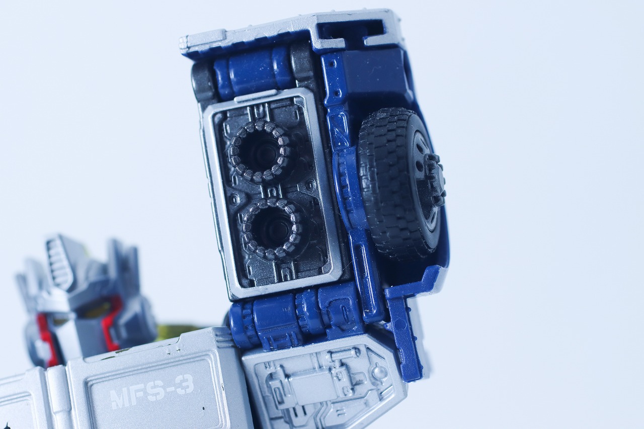 オプティマスプライム TYPE 3式機龍　レビュー　本体　ロボットモード