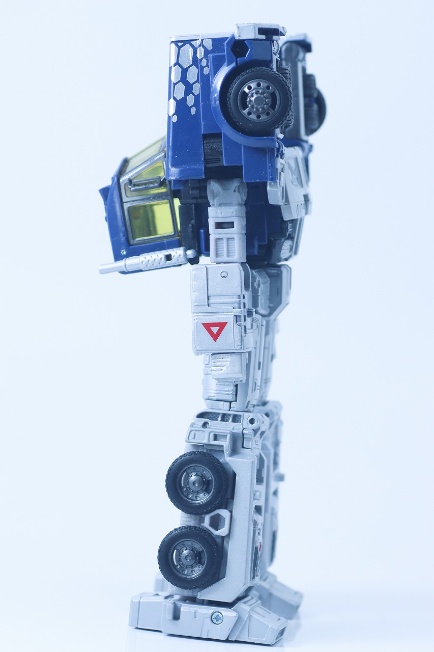 オプティマスプライム TYPE 3式機龍　レビュー　本体　ロボットモード