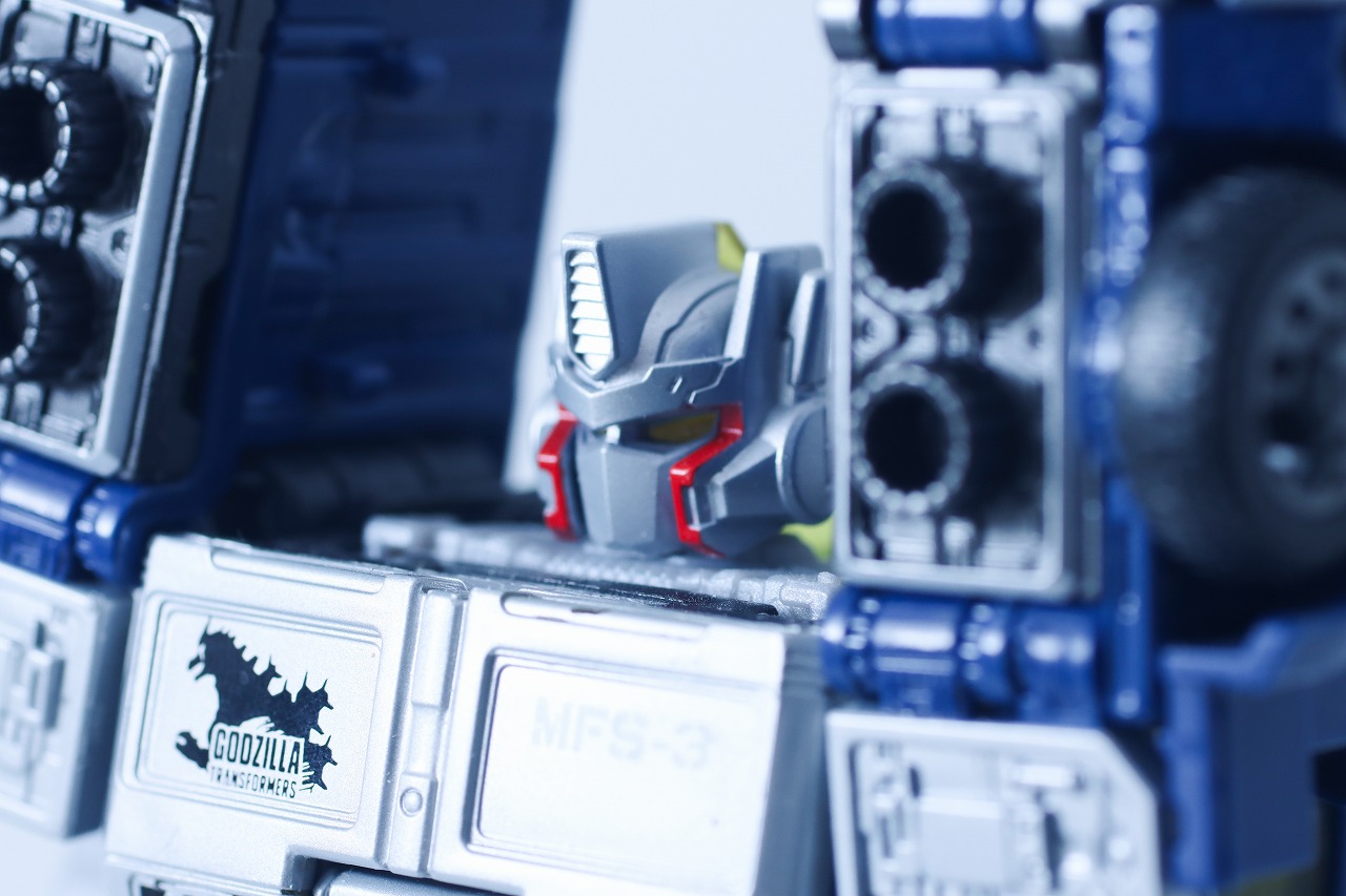 オプティマスプライム TYPE 3式機龍　レビュー　本体　ロボットモード　可動範囲