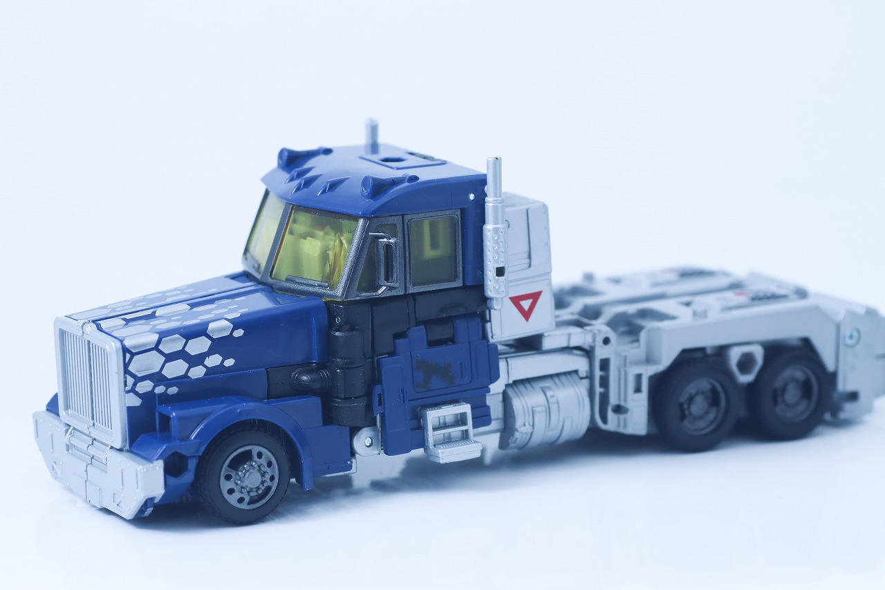 オプティマスプライム TYPE 3式機龍　レビュー　本体　ビークルモード