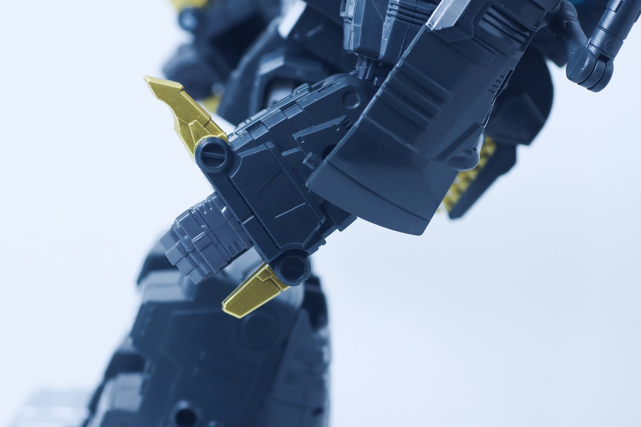 トランスフォーマー SYNERGENEX　メガトロン　TYPE　ゴジラ　レビュー　本体