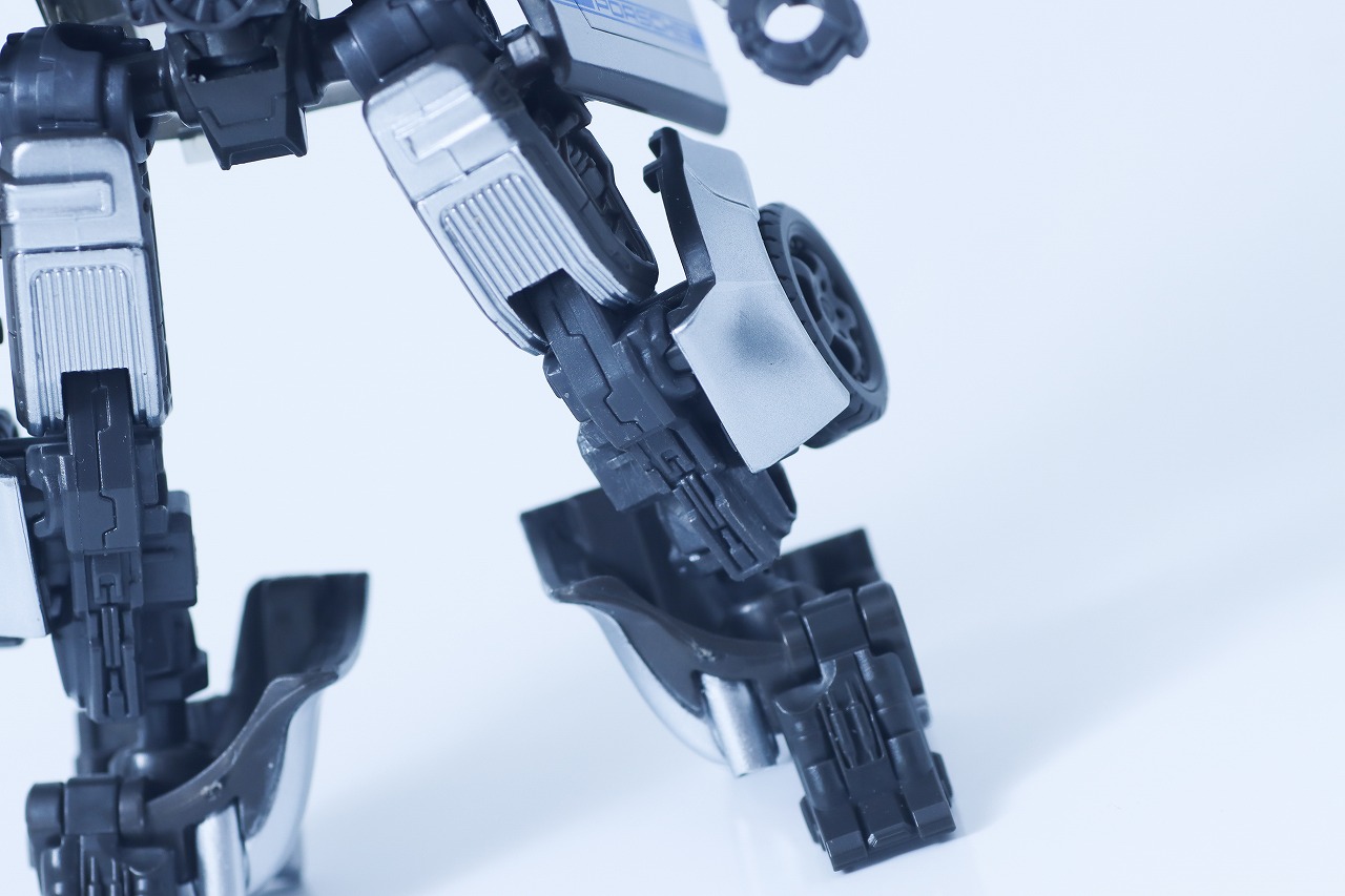 トランスフォーマー　スタジオシリーズ SS-141　ミラージュ　レビュー　本体