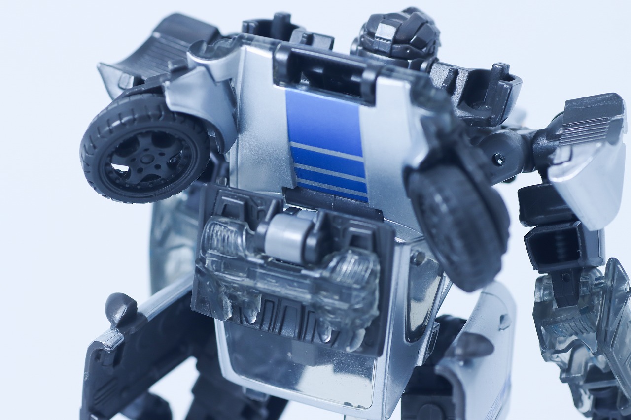 トランスフォーマー　スタジオシリーズ SS-141　ミラージュ　レビュー　本体