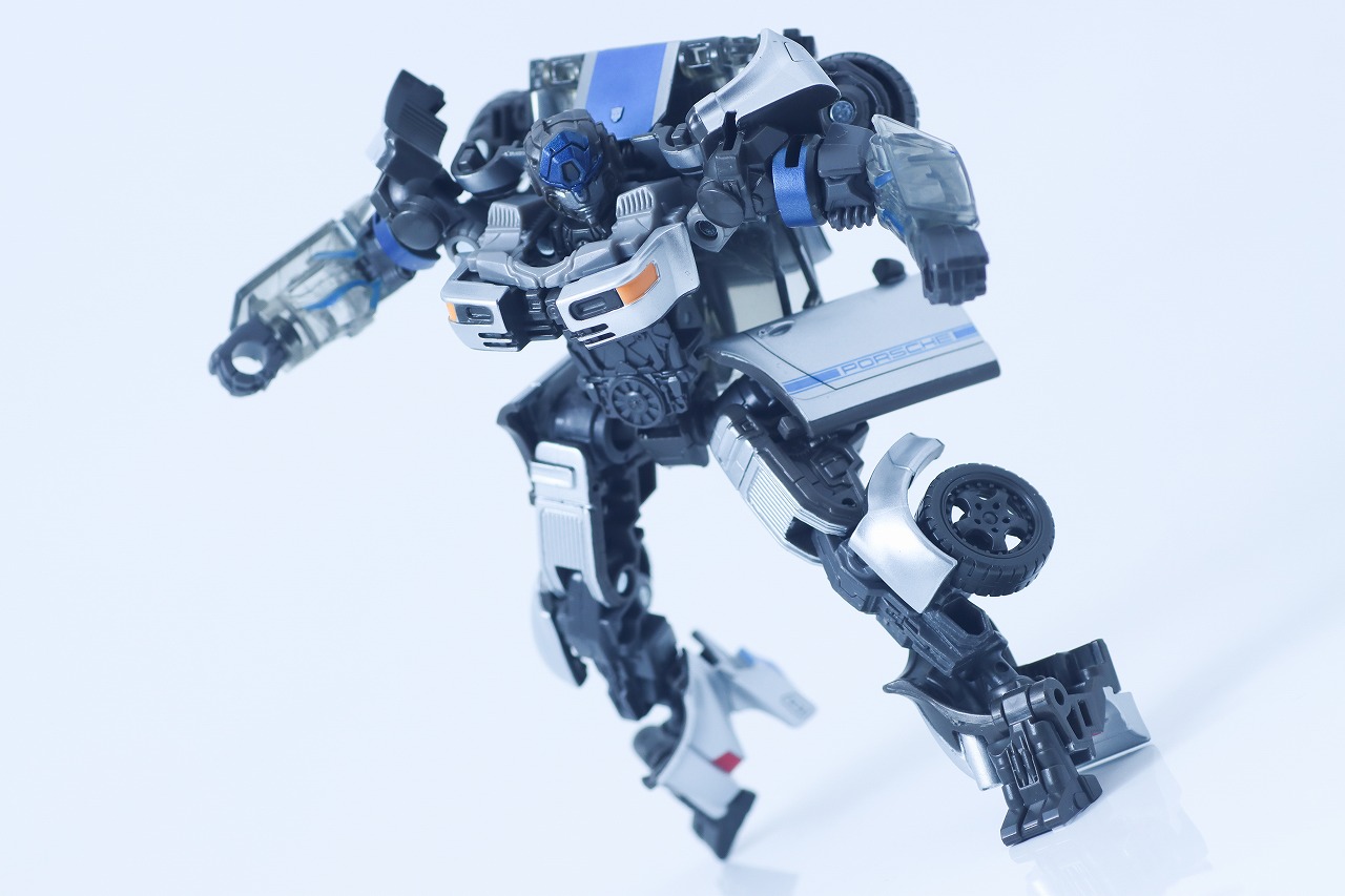 トランスフォーマー　スタジオシリーズ SS-141　ミラージュ　レビュー　アクション